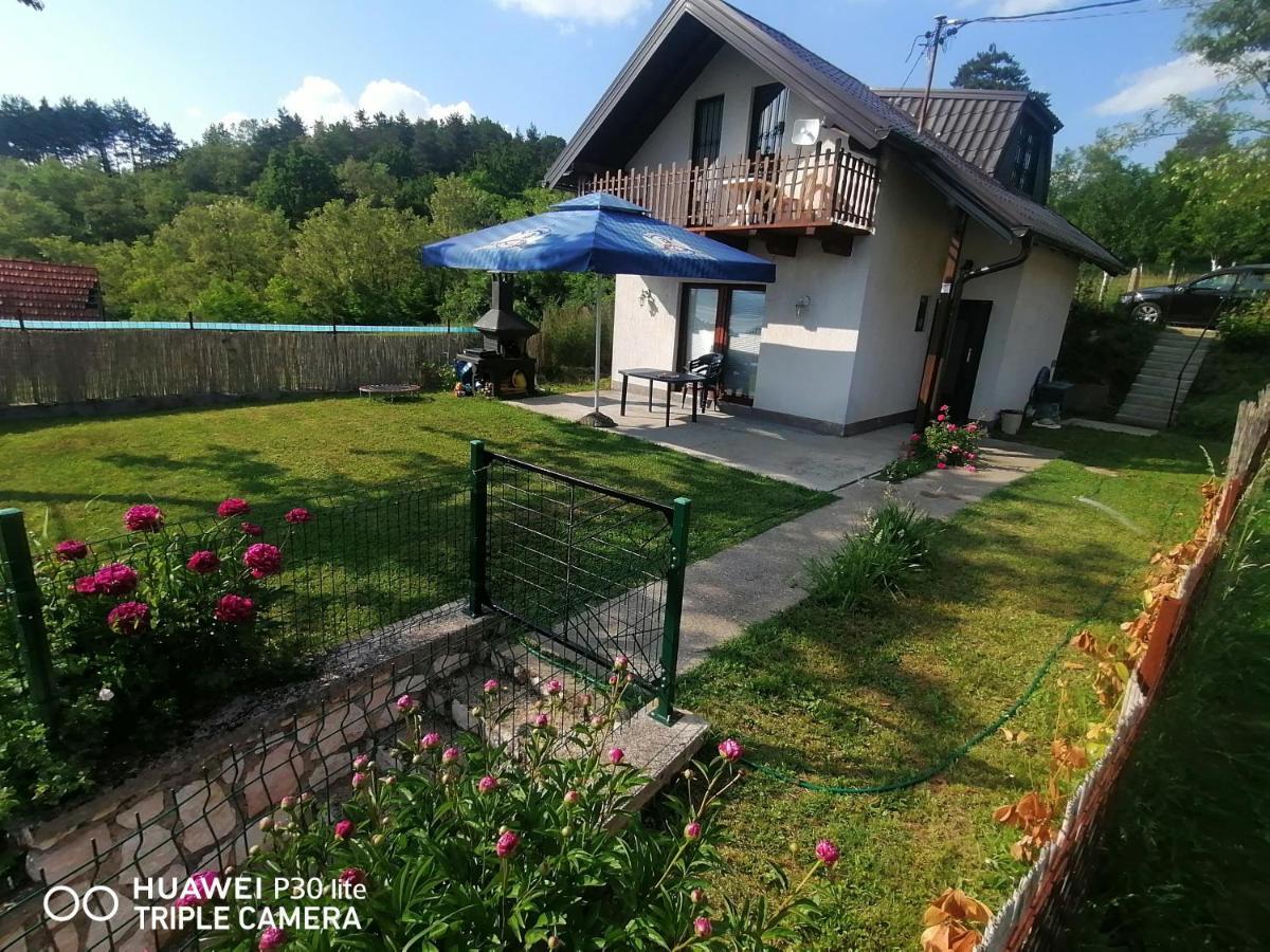Asja Guest House Lukavac Dış mekan fotoğraf