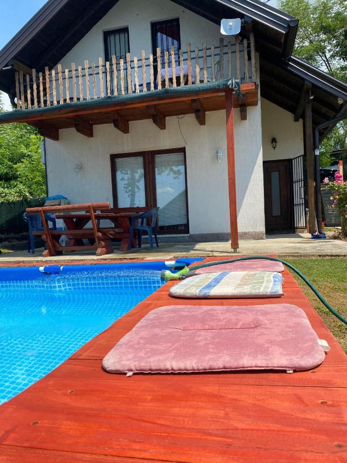 Asja Guest House Lukavac Dış mekan fotoğraf